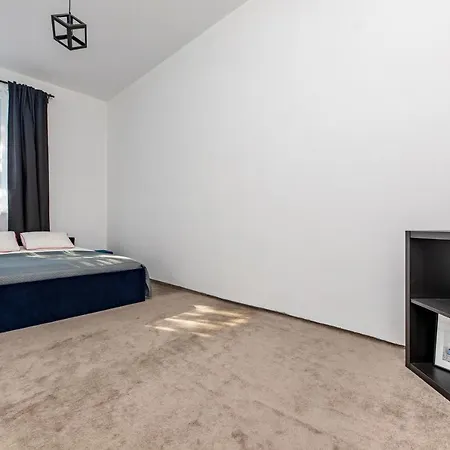 Vasaros Apartamentai 1 *